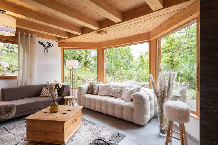 Gîte pour 13 personnes, avec jardin et jacuzzi, adapté aux familles à Liézey - 4