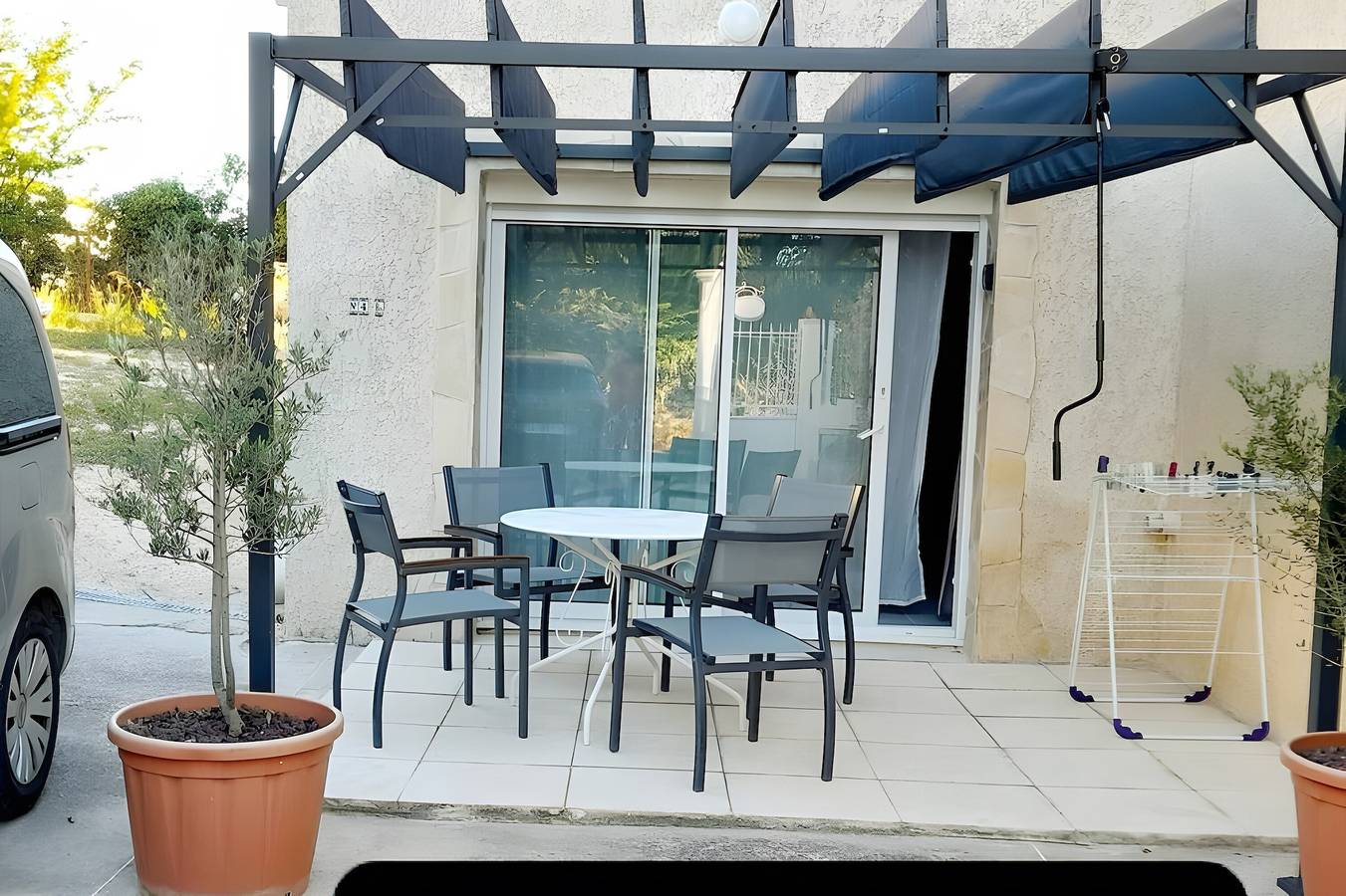 Villa "Charmante Location Vacaciones" con piscina compartida, Wi-Fi y aire acondicionado in Montagnac, Côte d'Améthyste