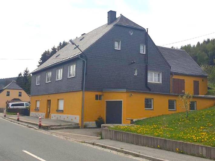 Ferienhaus für 21 Personen, mit Sauna und Garten sowie Terrasse, mit Haustier in Bärenstein