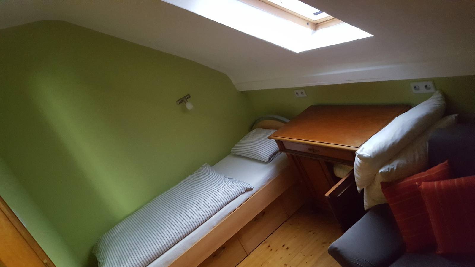 Haus Rosi in Neustadt an der Weinstraße, Pfälzer Rheinebene