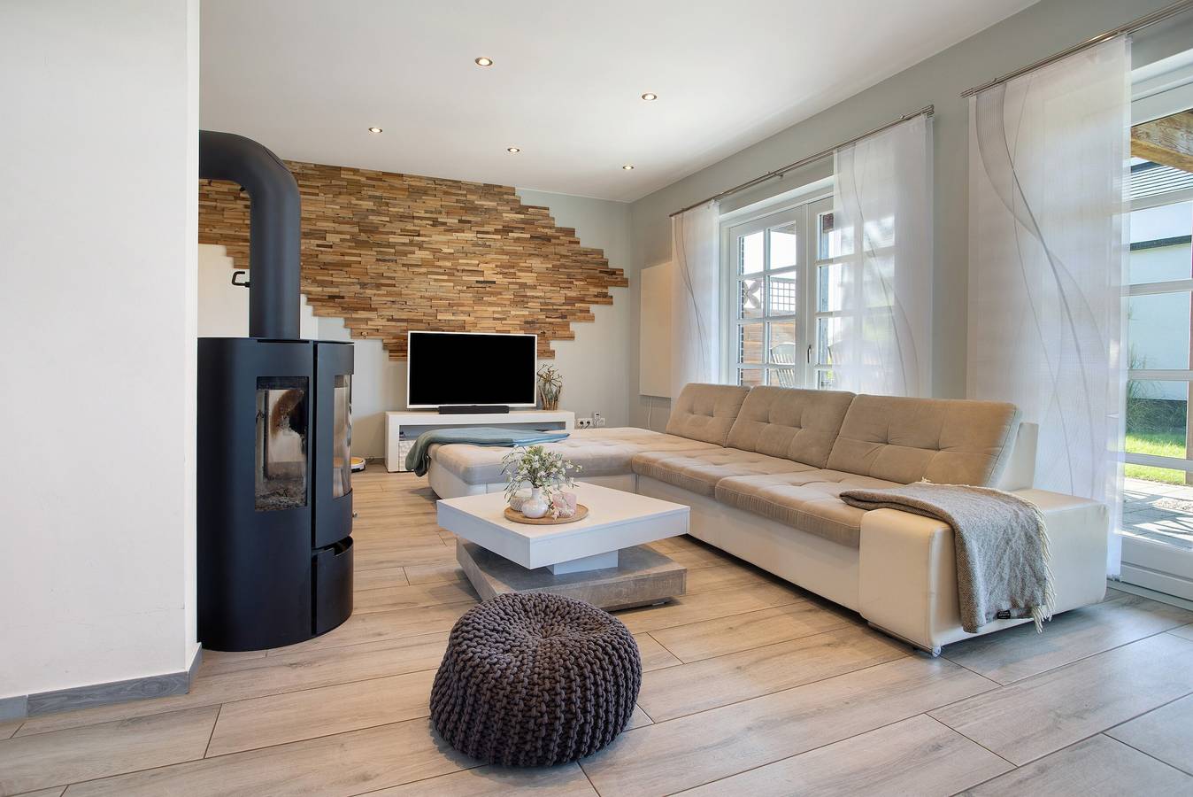 Ganze Wohnung, Ferienwohnung 'Komfortables Ferienhaus Hafen' mit privater Terrasse, privatem Garten und Wi-Fi in Krummin, Usedomer Norden