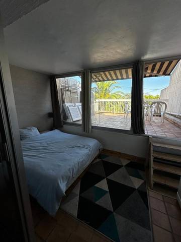 Gîte pour 2 personnes, avec vue et balcon dans Saint-Aygulf