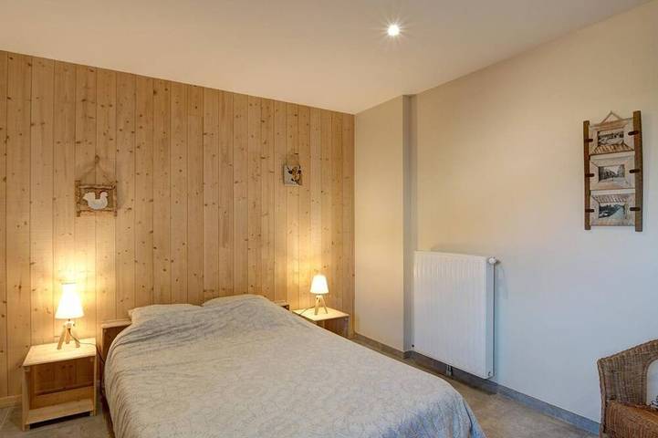 Gîte pour 9 personnes, avec jardin à Chazelles-sur-Lyon - 4