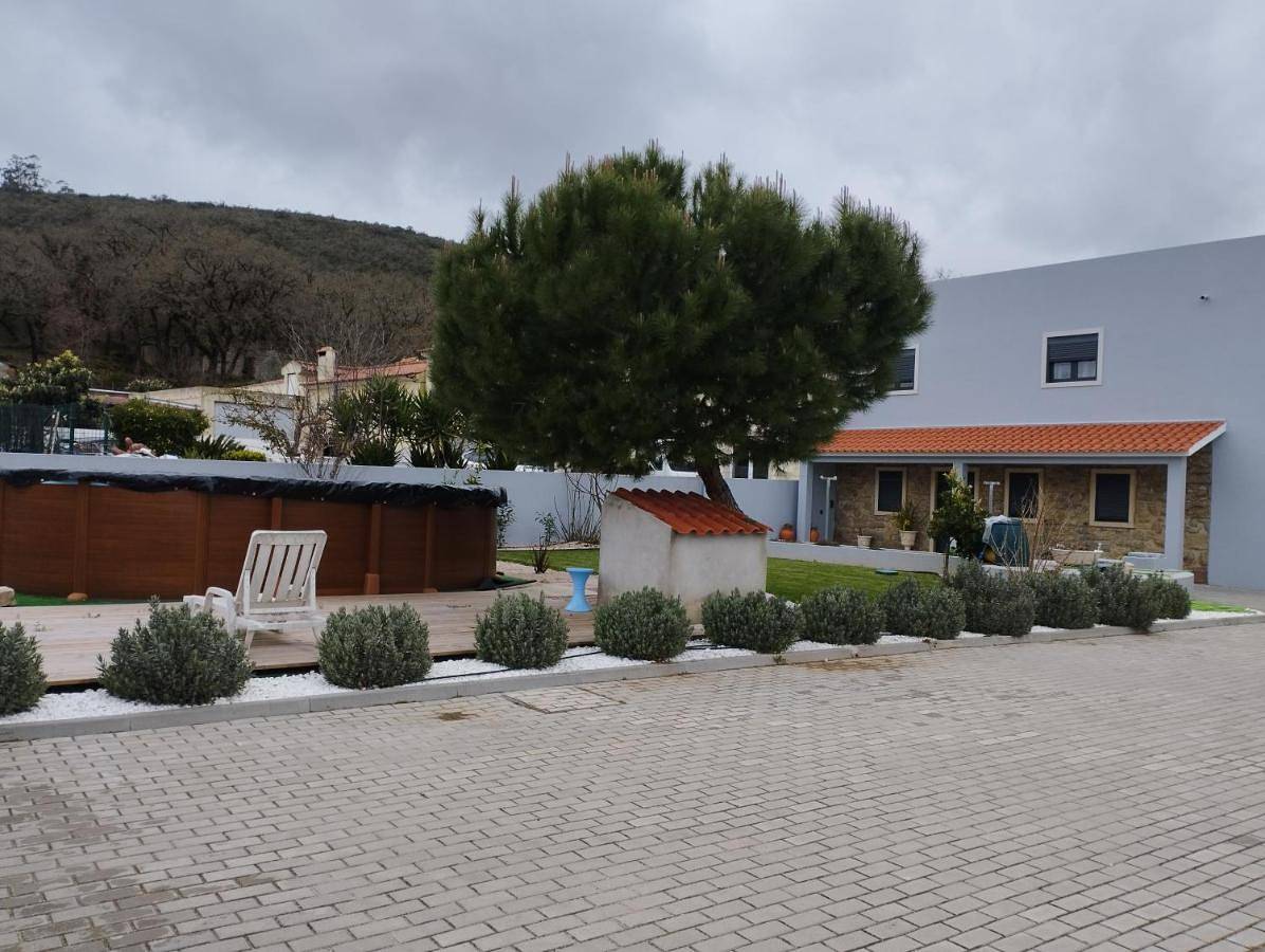 Three-Bedroom House in Chão de Couce, Leiria distrito