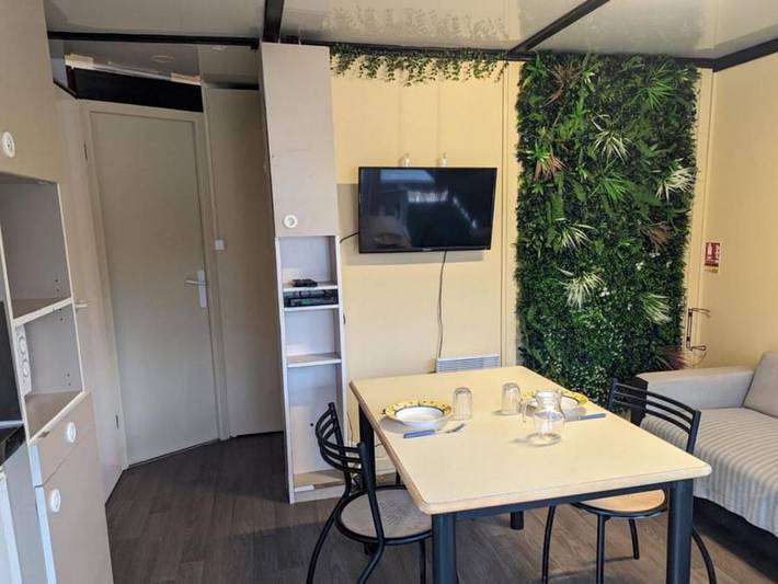 Camping pour 4 personnes, avec bassin pour enfant dans Parc naturel régional du Haut-Languedoc - 2