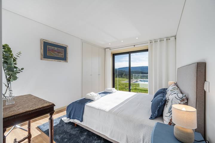 Location de vacances pour 6 personnes, avec terrasse et jardin dans Caminha - 4