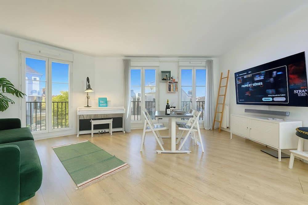 Entire apartment, Family Park - Parking - 6 pers - 5 mn Disney in Bussy-Saint-Georges, Seine-et-Marne