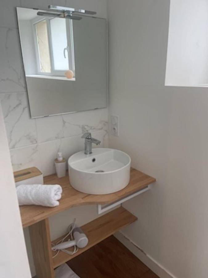 Appartement entier, Le Jaures 1 - Studio - Rdc in Hennebont, Côte des Mégalithes