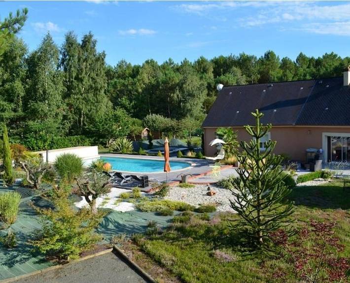 Gîte pour 6 personnes, avec piscine et jardin dans Château-l'Hermitage - 2