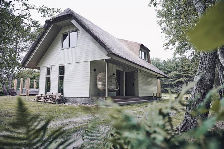 Ferienhaus für 8 Personen, mit Balkon/Terrasse und Terrasse sowie Garten auf Ameland