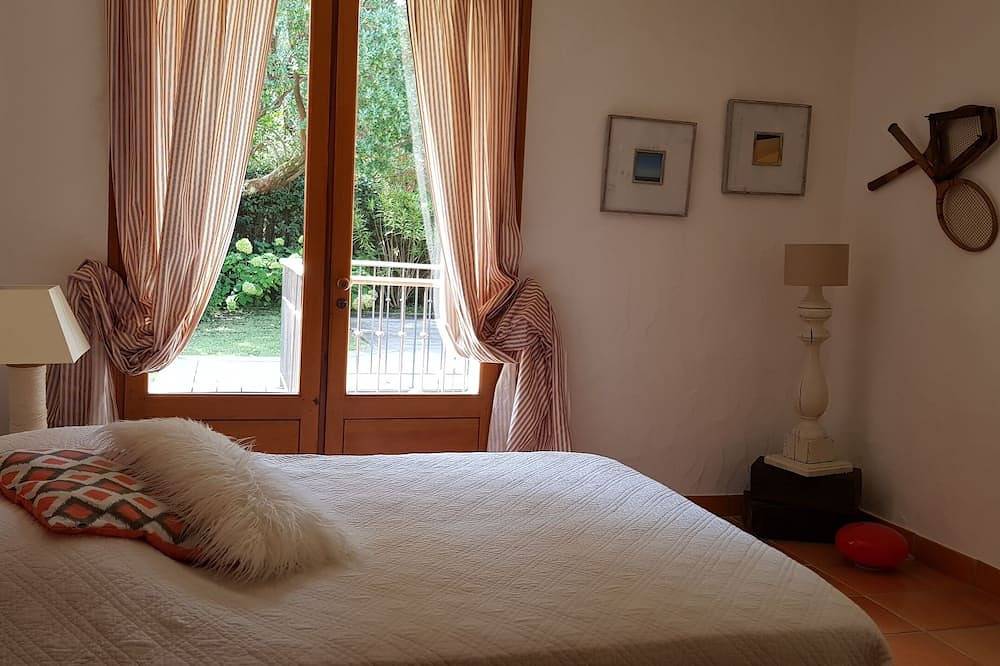 Très belle villa dans parc privé au Pyla - Piscine chauffée - Tennis - 80m plage in Dune du Pilat, La Teste-de-Buch