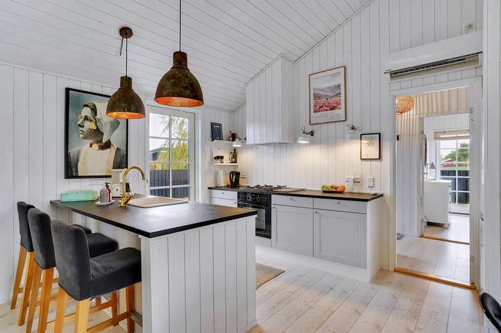 Home in Slagelse with Wifi in Kongsmark Strand, Slagelse