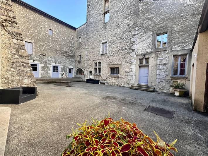Chambre d’hôte pour 10 personnes, avec jardin, animaux acceptés dans Parc naturel régional du Massif des Bauges - 2