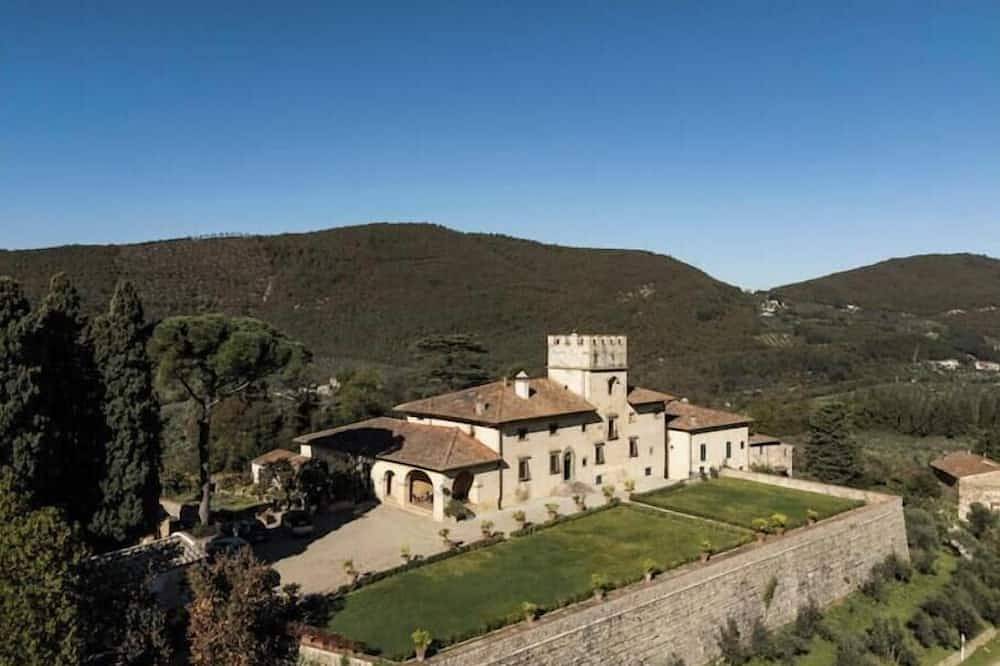 Villa di Volmiano
Antigua villa rodeada de naturaleza,cerca de Florencia Toscana in Calenzano, Provincia de Firenze