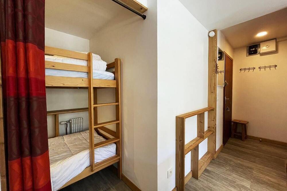 Appartamento intero, A 10m dal centro stazione, 6° piano, vista montagna, balcone, televisione, armadietto per gli sci in Les Menuires, Saint-Martin-de-Belleville