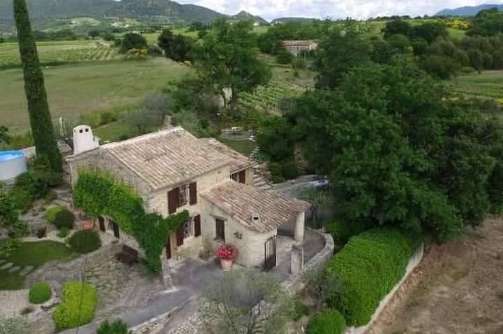 Ferienhaus für 2 Personen, mit Pool und Garten