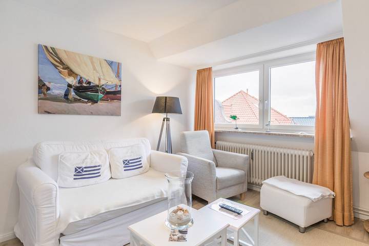 Ganze Wohnung, Haus Alleestraße 37, Whg. 3. Wohnen in der 1. Reihe - zentraler geht es nicht! in Hafen Büsum, Büsum