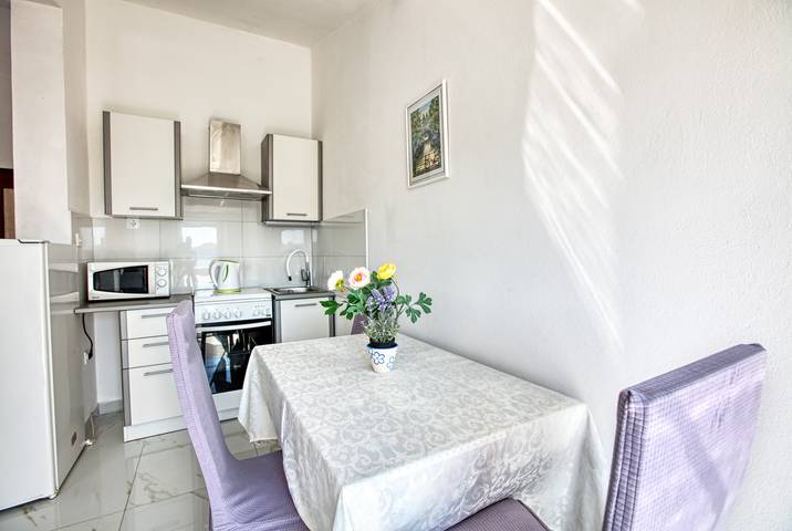 Ferienwohnung für 3 Personen, mit Balkon/Terrasse in Biograd na Moru - 3