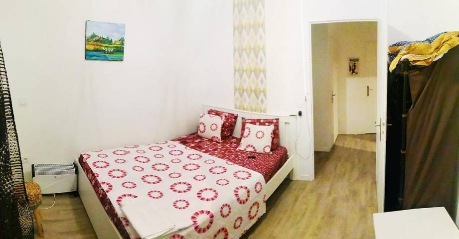 Gîte pour 2 personnes, avec Terrasse à Fleury-Mérogis