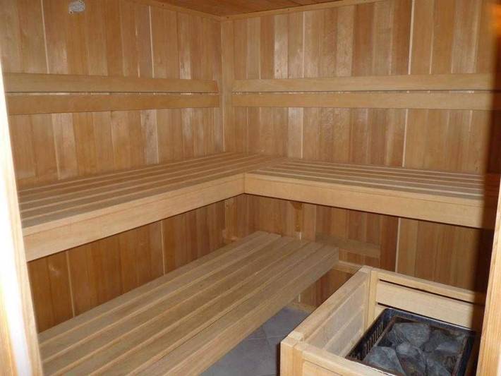 Ferienwohnung für 2 Personen, mit Balkon und Sauna sowie Ausblick und Seeblick in Titisee-Neustadt - 4