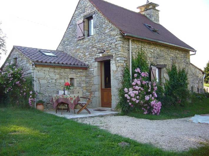 Ferienhaus für 3 Personen, mit Terrasse und Garten sowie Pool