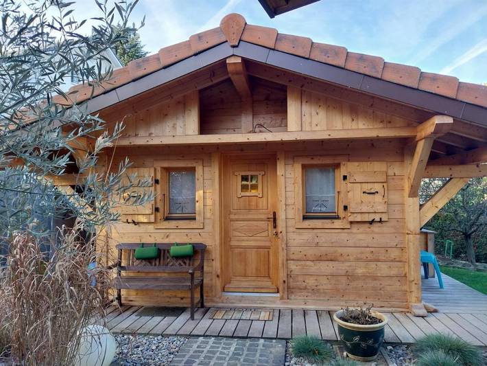 Gîte pour 2 personnes, avec jacuzzi ainsi que jardin et terrasse dans Lac Léman (France) - 2