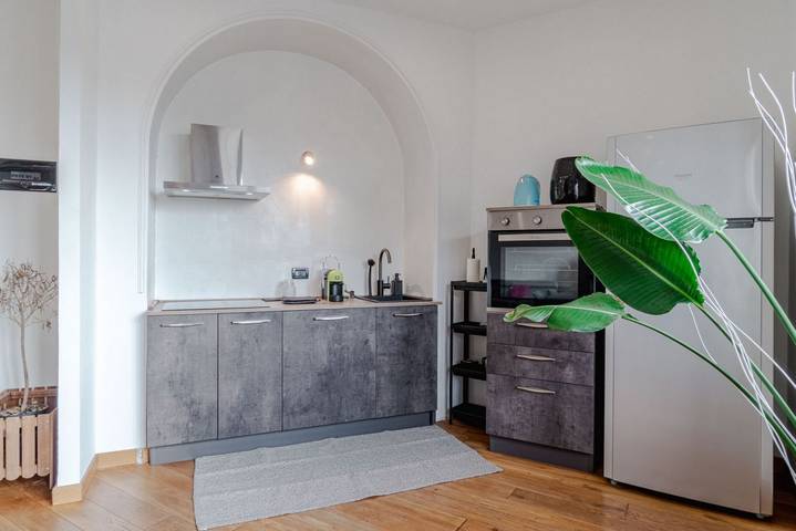 Appartamento intero, GuestHost - Modern Bright Flat in Turin in Torino, Provincia di Torino