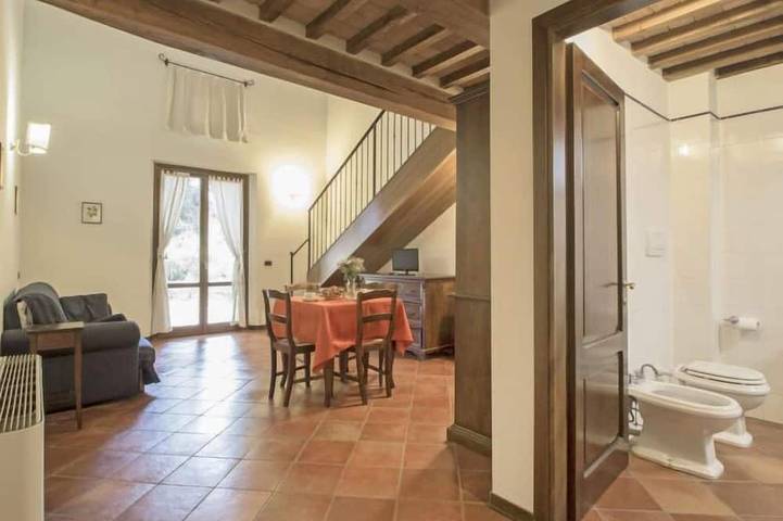 Entire apartment, Montecorneo in Perugia, Perugia Province