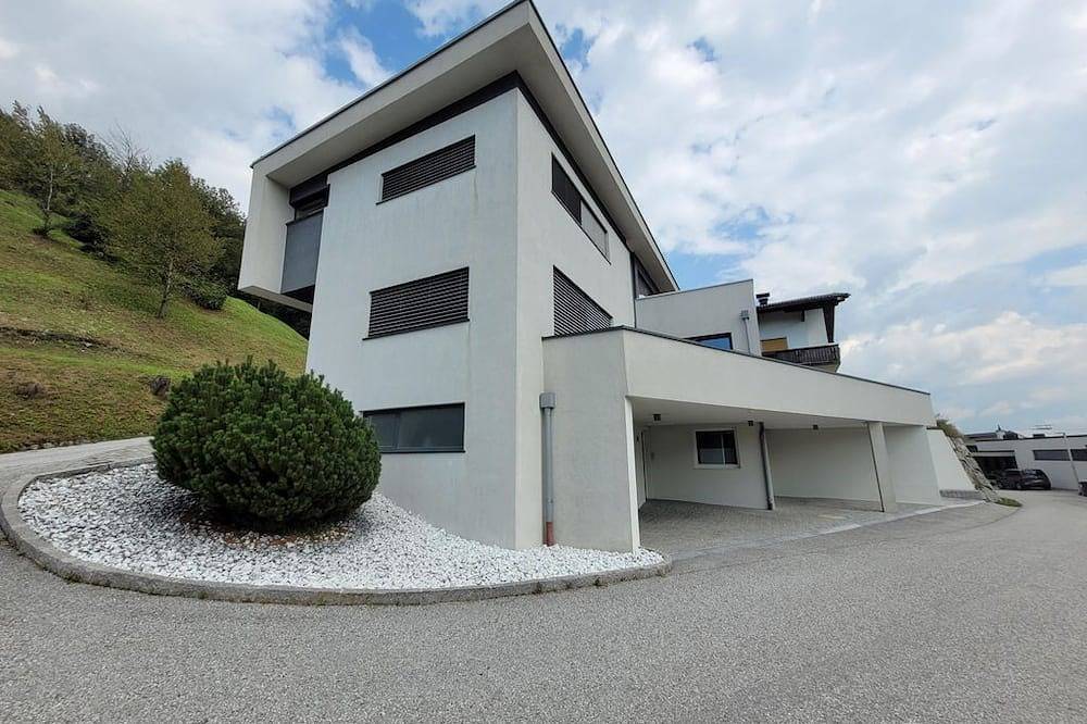 Geheel appartement, Ferienwohnung Fam. Zeiger - Holiday apartment family Zeiger in Vomp, Bezirk Schwaz