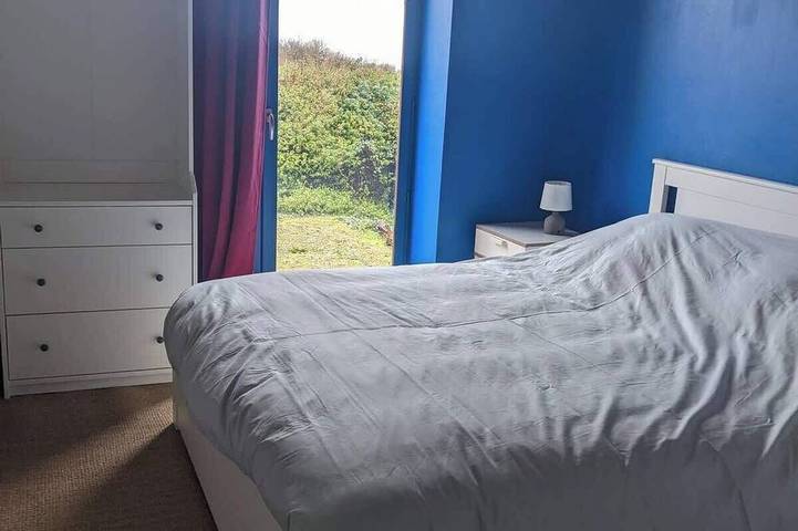 Location de vacances pour 8 personnes, avec jardin et balcon à Guimaëc - 2