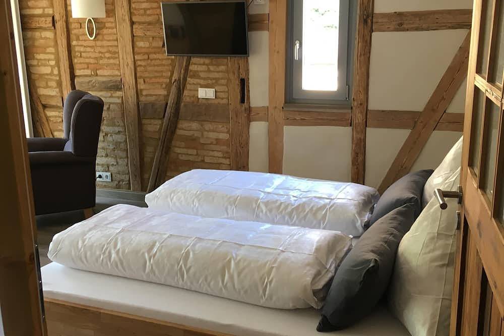 Junior Suite-Private Bathroom-Balcony-Storchennest in Wiesbaden, Rheingau