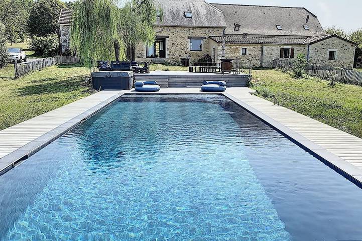Maison de vacances pour 20 personnes, avec jardin ainsi que jacuzzi et terrasse, animaux acceptés - 1