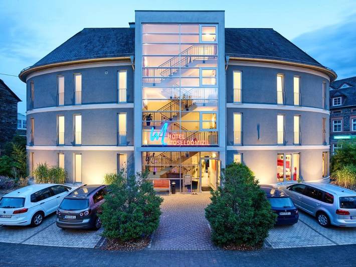 Hotel für 2 Personen, mit Balkon