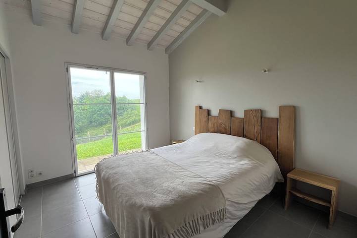 Ganze Wohnung, Spacious apartment—ideal setting—great location in Souraïde, Bayonne und Umgebung