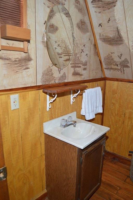 Cedar A Frame Chalet Kabine 5 mit Whirlpool im Patoka Lake So. Indiana in Patoka Lake