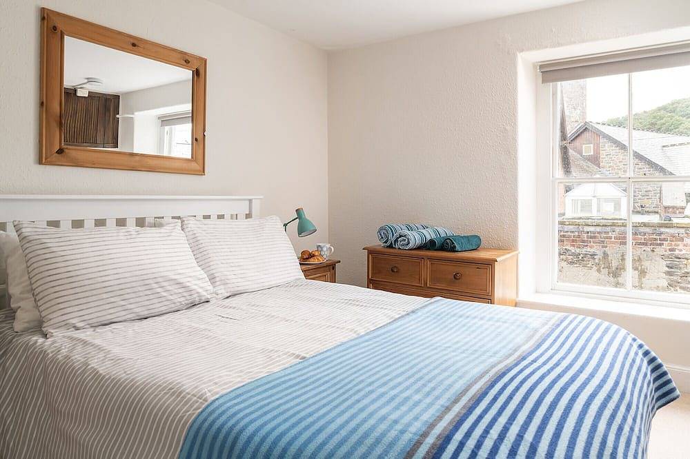 Entire apartment, Castle Reach - Two Bedroom Apartment, Sleeps 4 in Conwy, Conwy region