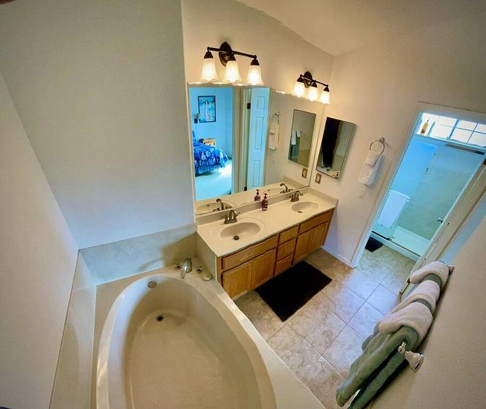 Location de vacances pour 10 personnes, avec jardin et jacuzzi, animaux acceptés à Santa Cruz - 2