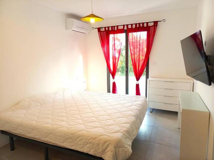 Location de vacances pour 10 personnes, avec jardin ainsi que piscine et vue à Carsan - 3