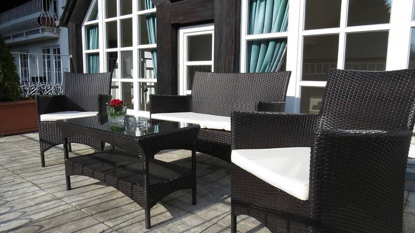 Hotel für 2 Personen, mit Terrasse und Garten sowie Ausblick in Ettringen - 4