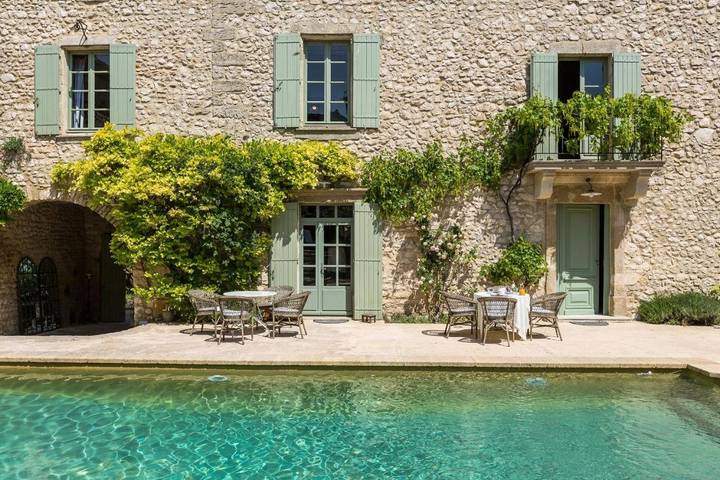 Chambre d’hôte pour 2 personnes, avec jardin ainsi que piscine et vue, animaux acceptés à Sainte-Anastasie