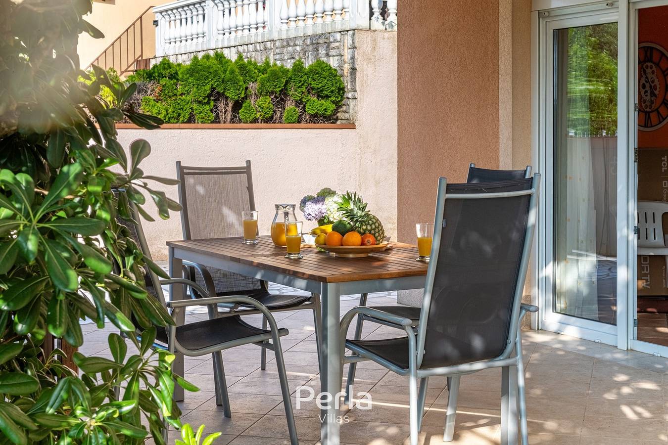 Entire apartment, Apartment Pineta with cozy terrace and grill in Vinkuran, Southcoast Istria