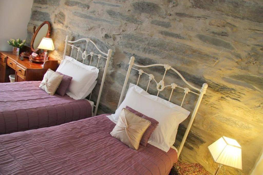 Standard Twin Room in Porthmadog, Snowdonia