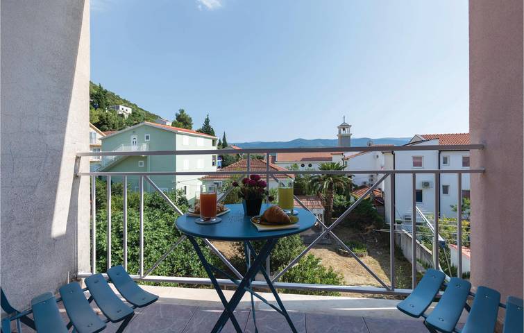 Ganze Ferienwohnung, Gemütliche Wohnung mit Terrasse und WLAN, 1 km vom Strand entfernt! in Klek, Dubrovnik-Neretva