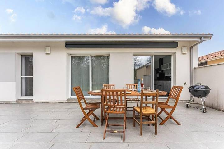 Location de vacances pour 6 personnes, avec jardin et terrasse à Saint-Paul-en-Born - 4