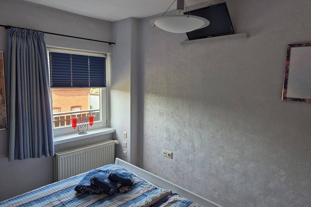 Ganze Wohnung, Ferienwohnung Hardt, Osterrönfeld, am Nord-Ostsee-Kanal im Zentrum S-H in Osterrönfeld, Rendsburg-Eckernförde