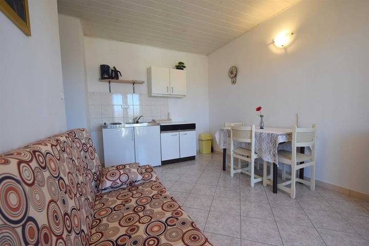 Ferienwohnung für 3 Personen, mit Balkon in Njivice - 4