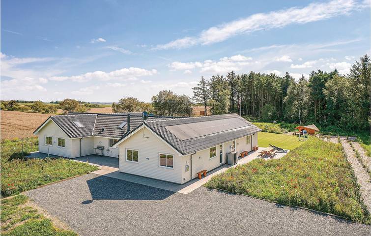 Ferienhaus für 22 Personen, mit Terrasse und Whirlpool sowie Garten und Pool in Hostrup Strand - 3