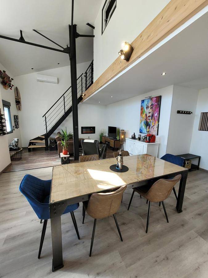Appartement entier, L'Appart Indus et Parking Privé in Blois, Région de Blois