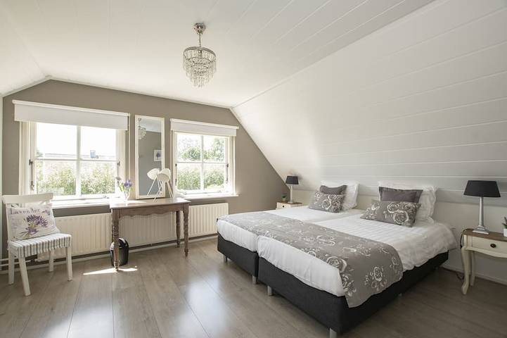 Rural villa in the center of the Netherlands in Montfoort, Groene Hart
