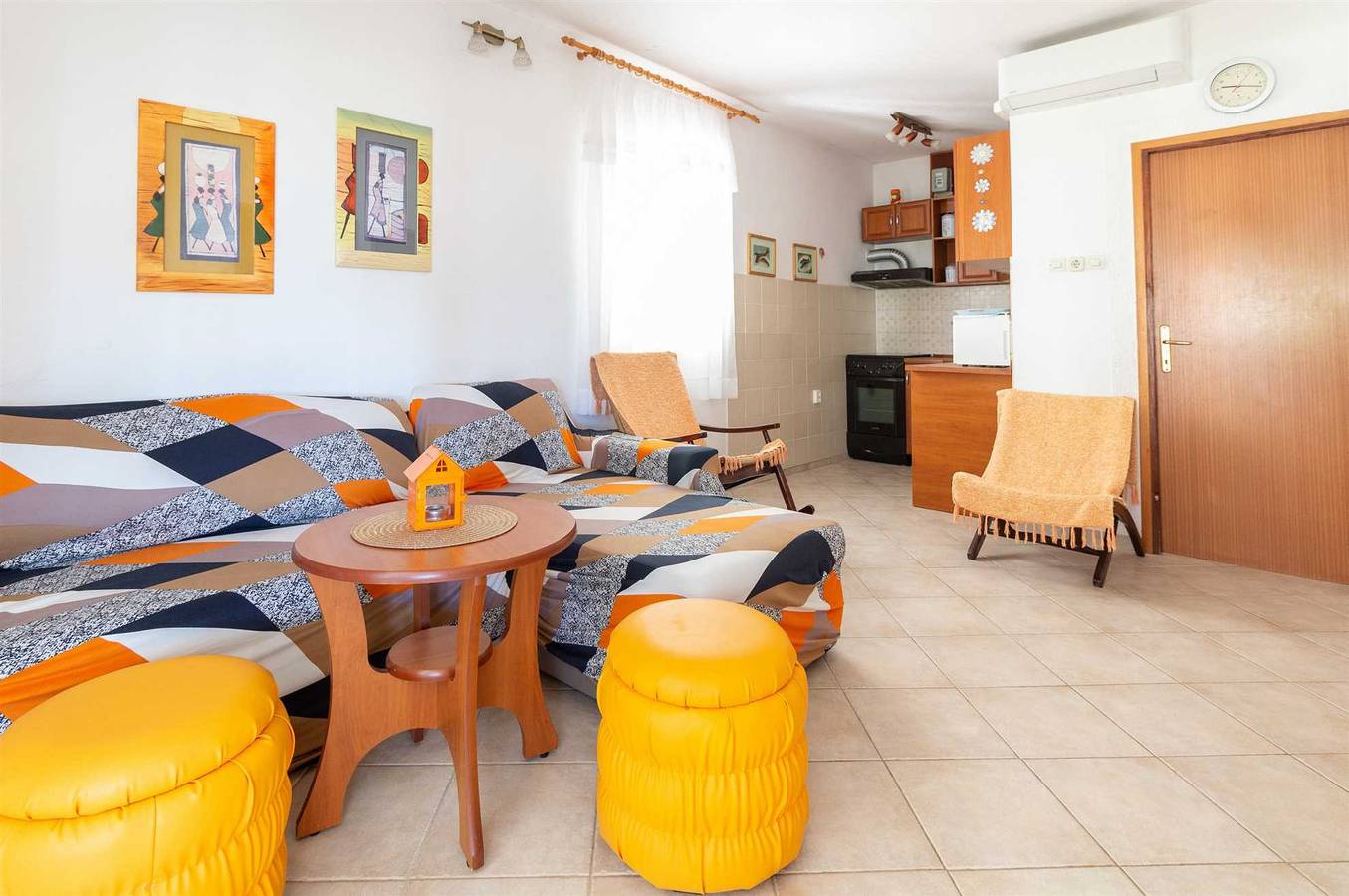 Ganze Wohnung, Gemütliche Fewo für 4-6 Personen | 270 vom Strand | Ruhige Lage in Privlaka, Zadar